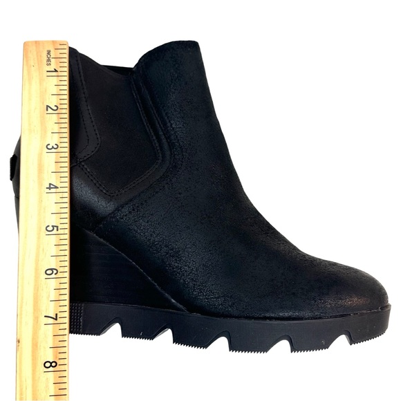 Sorel Women’s Joan Uptown Waterproof Wedge Chelsea Boot in Black Size: 9 - Picture 9 of 16